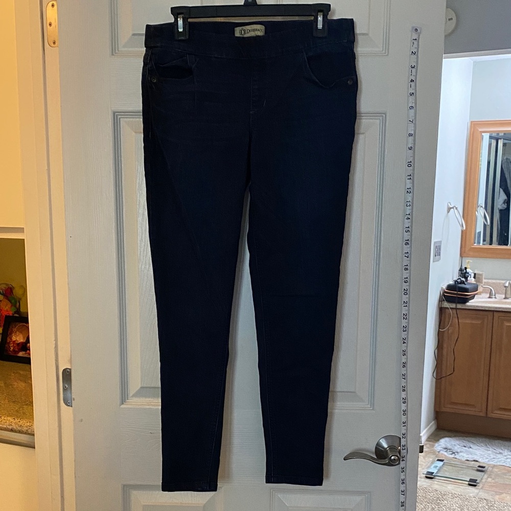 Democracy Women's Deep Indigo Jeggings